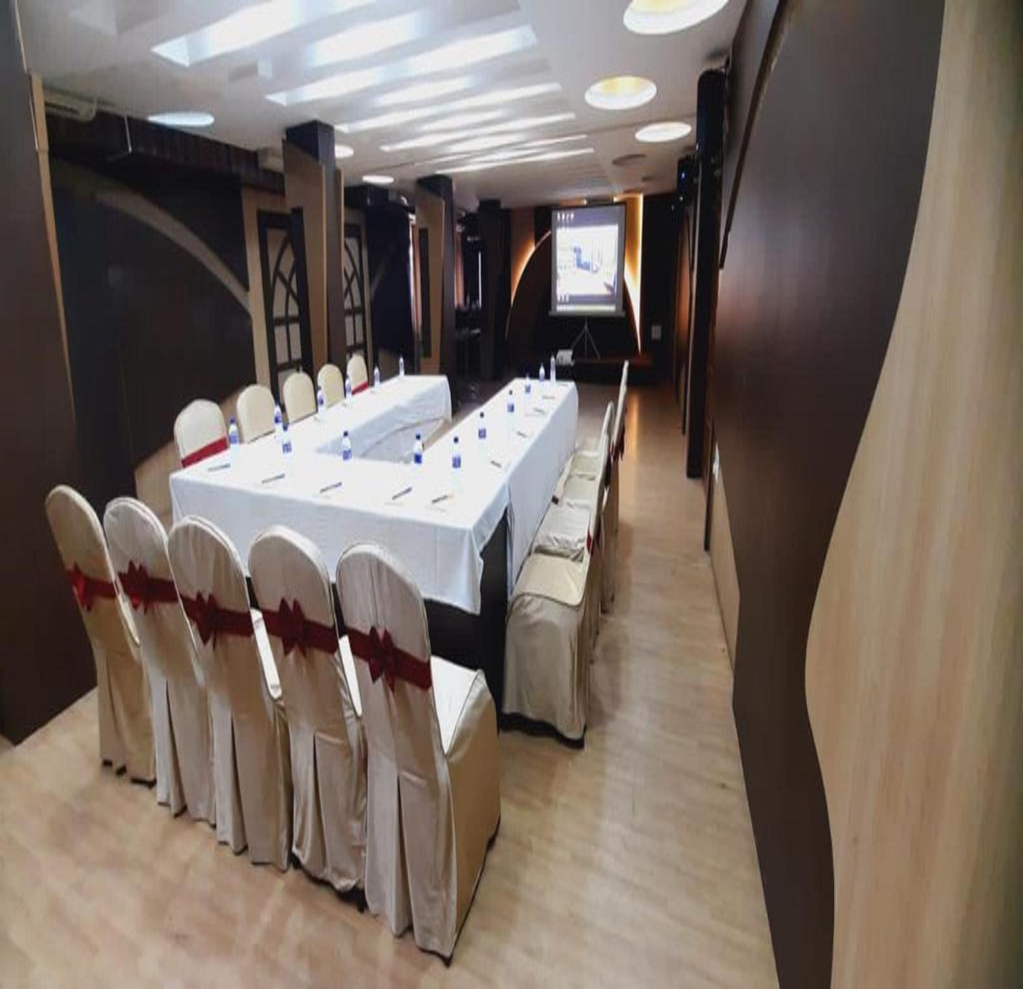 Navaratna Delight Coimbatore Exterior foto